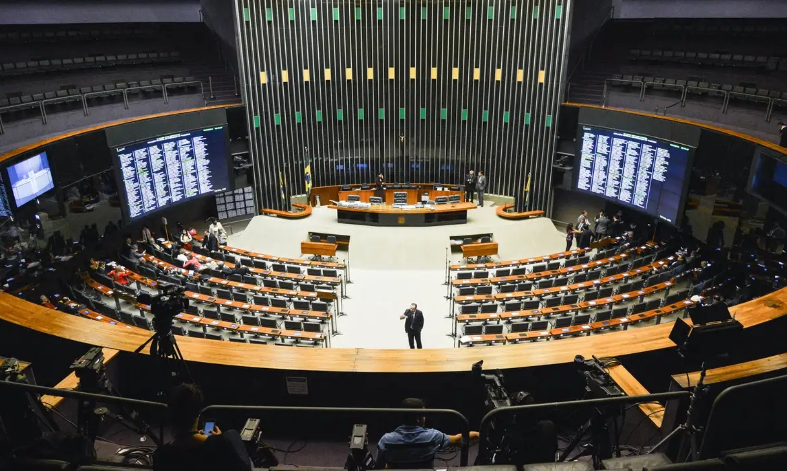 lideram eleições deputados