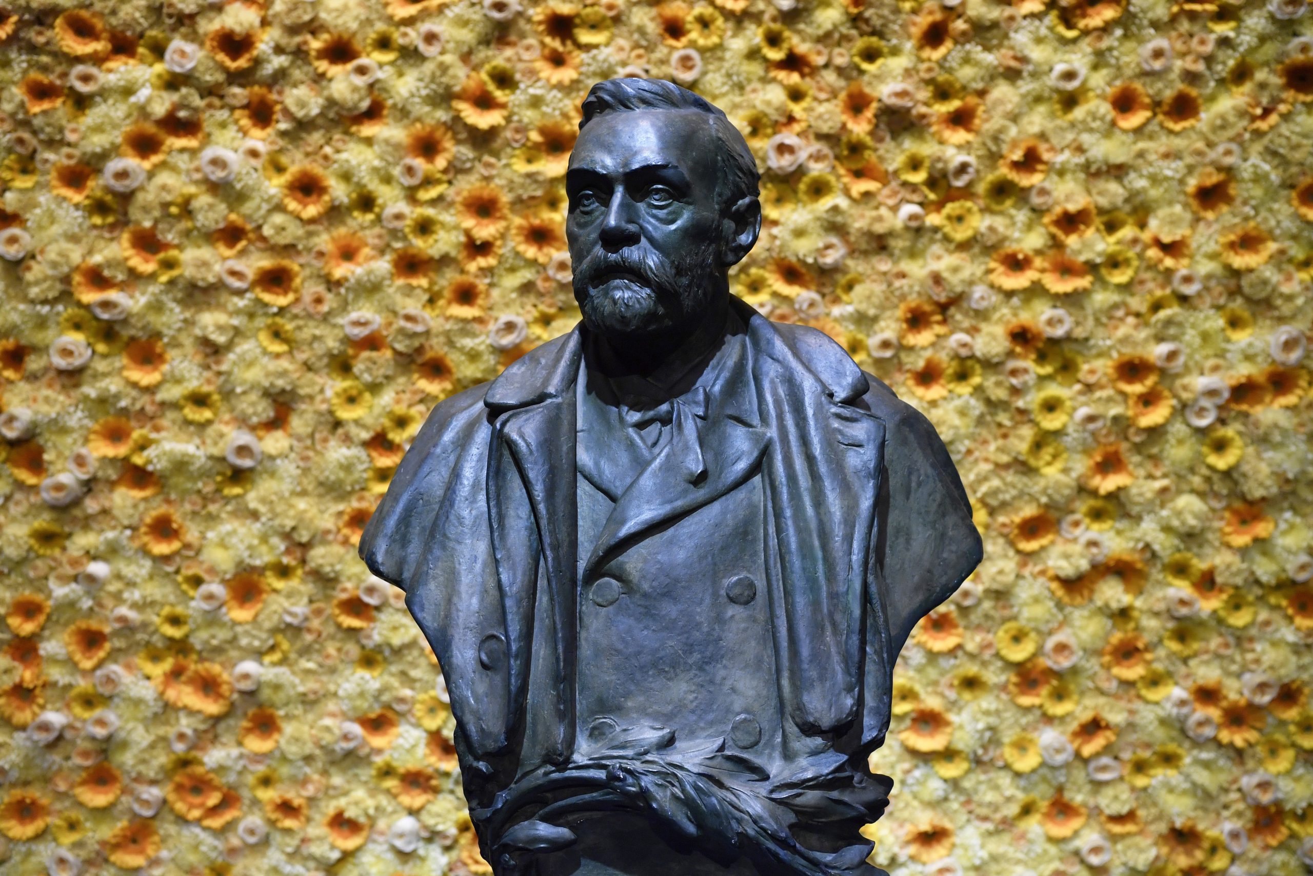 francis halzen eleito